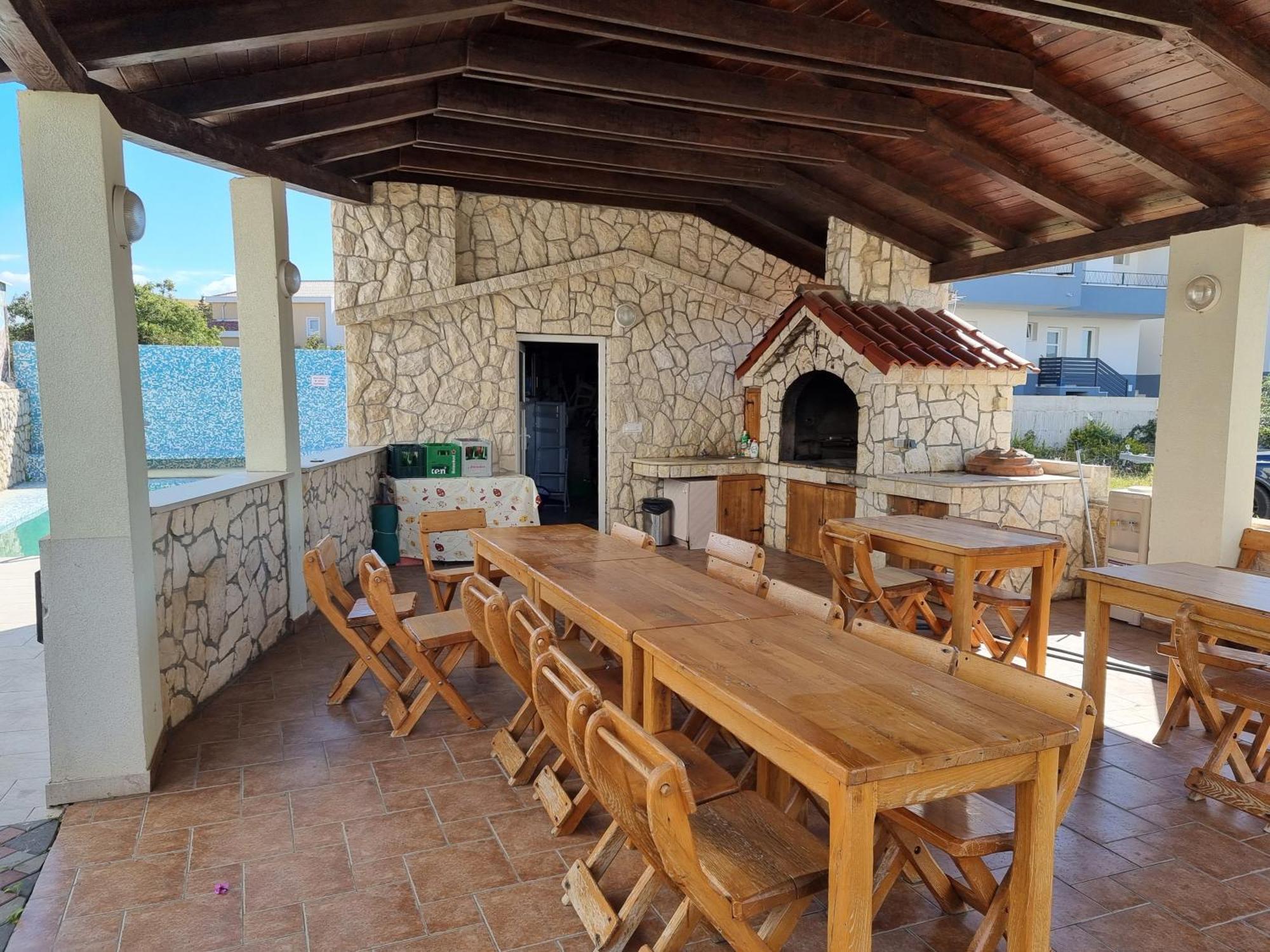 The Golden Grotto Apartments Novalja Exterior photo